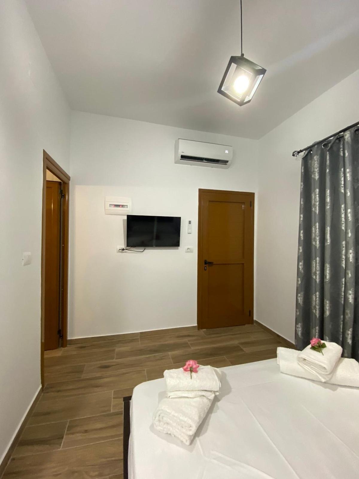 Rentrooms Geni Ksamil Exterior photo