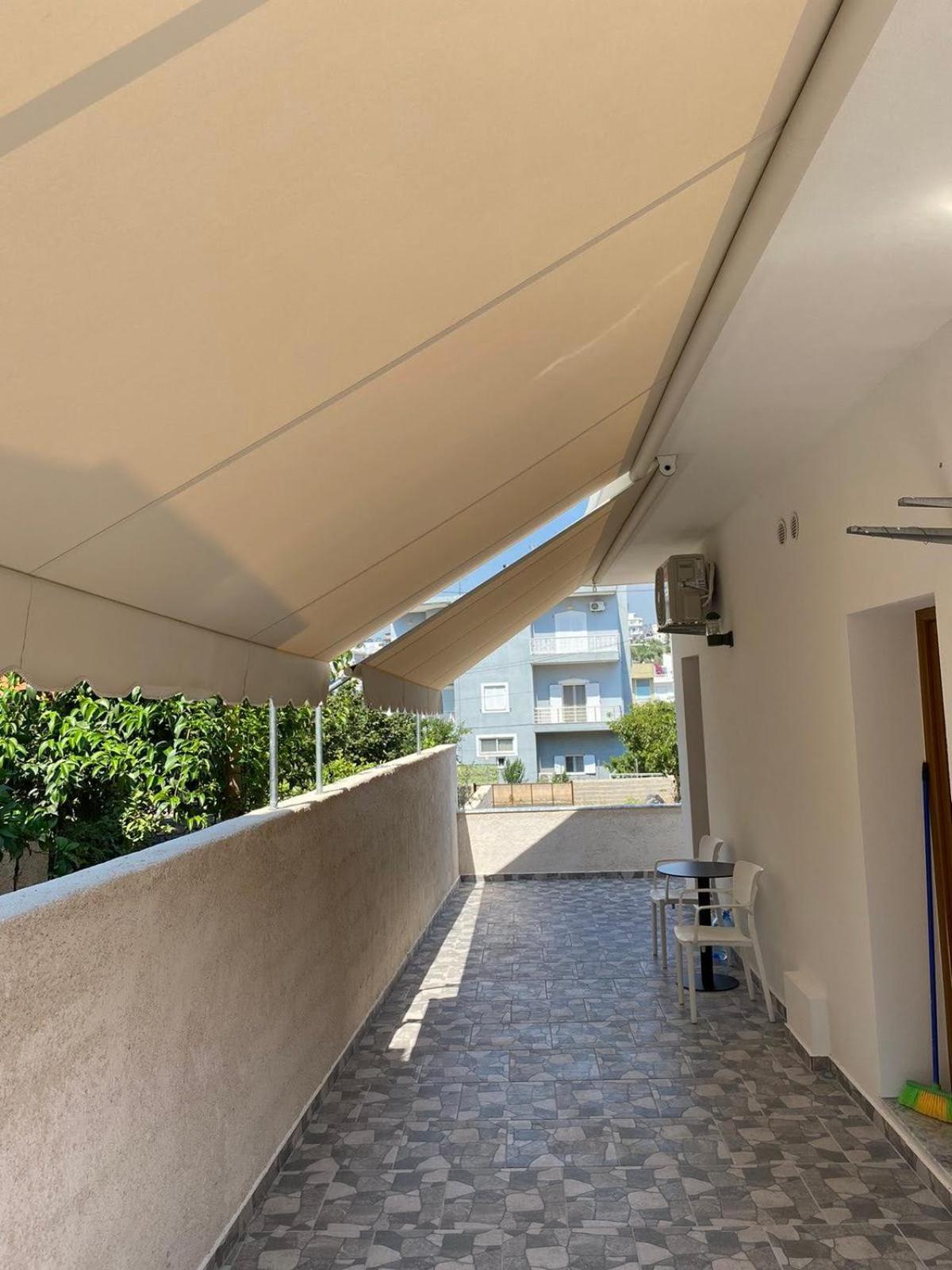 Rentrooms Geni Ksamil Exterior photo